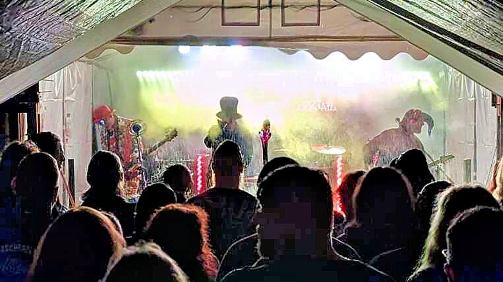 Das Steinberg Festival an der Saigerhütte in Hettstedt lockt Rock- und Metal-Fans in die Kupferstadt.