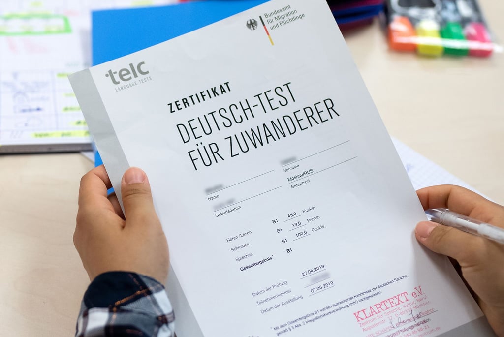 Zuwanderer haben in Deutschland und anderen Ländern weniger Chancen auf Gutverdiener-Jobs. (Archivbild)