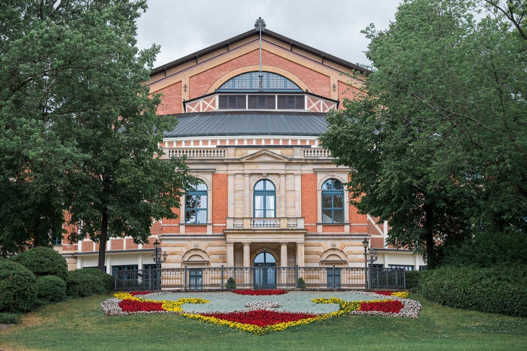 Das Bayreuther Festspielhaus öffnet am 25. Juli für die diesjährige Spielzeit. (Archivbild)