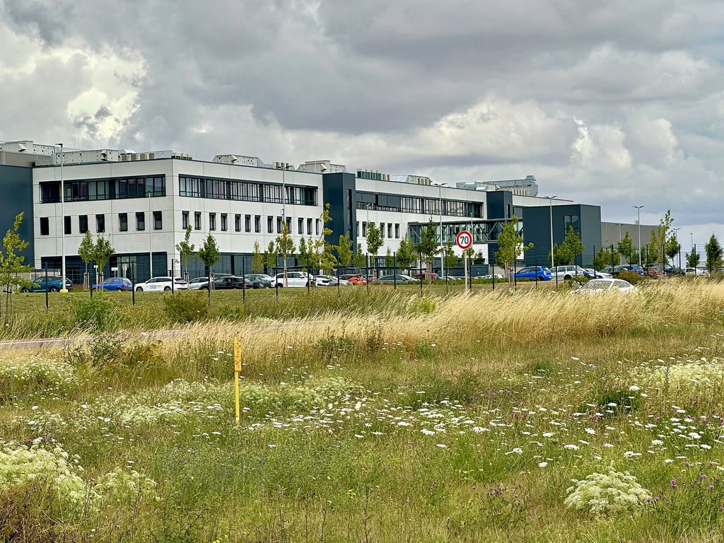 Das Unternehmen Avnet nutzte Postwurfsendungen, um nach Mitarbeitern für seinen Standort in Bernburg zu suchen.