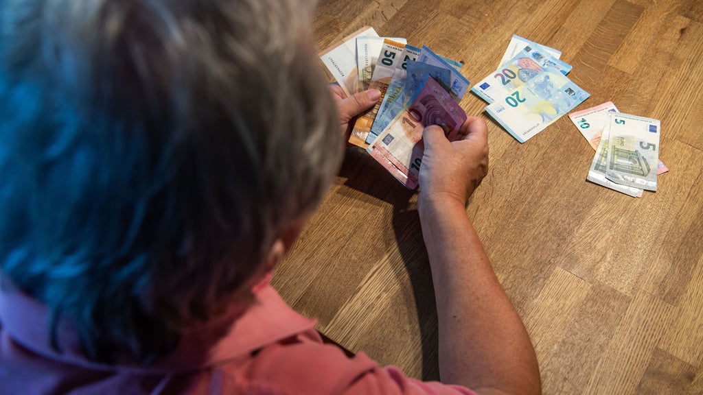 Rentenschock in Sachsen-Anhalt: Trotz langjähriger Erwerbstätigkeit reicht die gesetzliche Rente oft nicht zum Leben.
