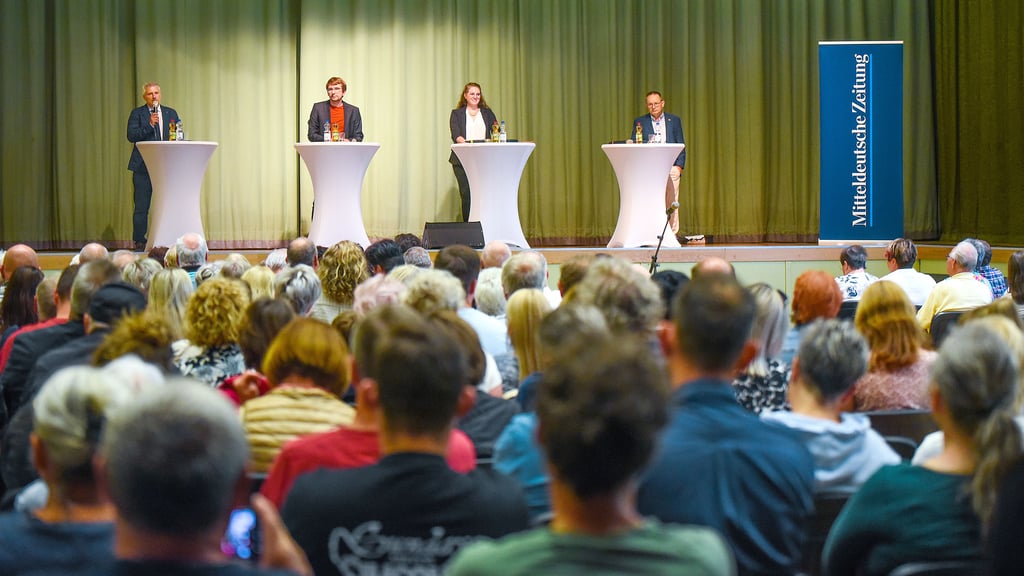 280 Zuschauer kamen zum MZ-Wahlforum in das Müchelner Schützenhaus.
