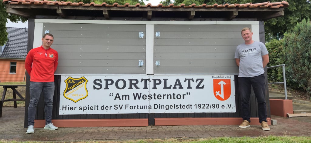 Germania Halberstadt gibt ein Benefizspiel für den SV Fortuna Dingelstedt, dessen Vereinsheim im März abgebrannt ist.