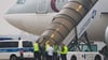 Am Morgen ist ein Flieger mit 81 Menschen an Bord von Leipzig aus Richtung Kabul gestartet. Unter den ausreisepflichtigen afghanischen Männern, die in der Vergangenheit strafrechtlich in Erscheinung getreten sind, befinden sich auch vier Männer aus Thüringen.