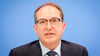 Der Abschiebeflug nach Afghanistan hob am Tag des Migrationsgipfels von Innenminister Dobrindt (CSU) ab. (Archivbild)