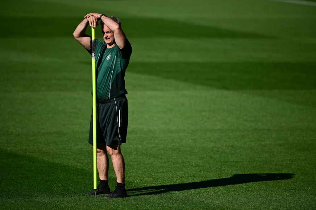 Bundestrainer Christian Wück beim Abschlusstraining in Basel