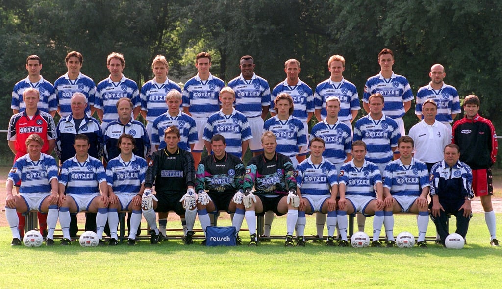 Pokalfinalist 1998: Der MSV Duisburg mit Horst Steffen und Stefan Emmerling.