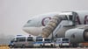 Mit einer Maschine der Qatar Airways wurden die Betroffenen am Morgen ausgeflogen.