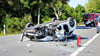 Das Auto landete bei dem Unfall nahe Roitzsch schwer beschädigt auf dem Dach.