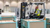 Das Global Parts Center von Daimler Truck in Halberstadt soll 650 Arbeitsplätze bieten. Im  Mai begann die Einlagerung erster Teile. Jetzt kursieren Aussagen über einen Einstellungsstopp.