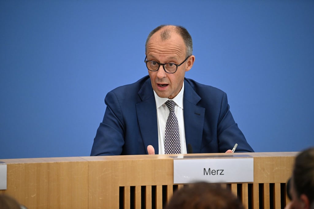 Etwa 90 Minuten lang stellte sich Kanzler Merz den Fragen der Hauptstadtjournalisten.