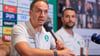 Kriegt zwei Neue: Trainer Raúl Alonso (l.).