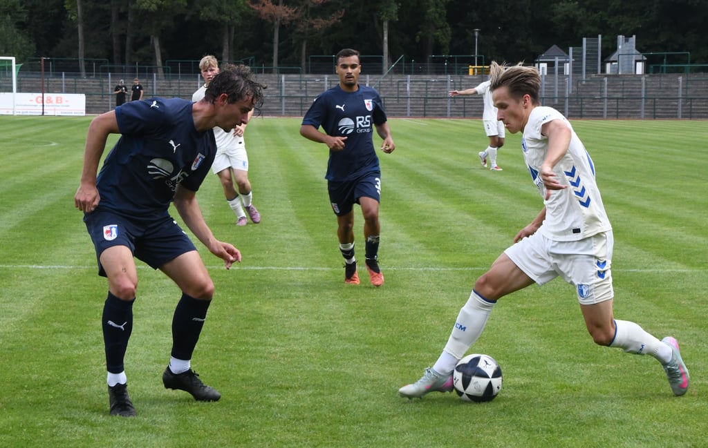Albert Millgramm (r.) und der FCM taten sich bei der Generalprobe schwer, Akzente in der Offensive zu setzen.