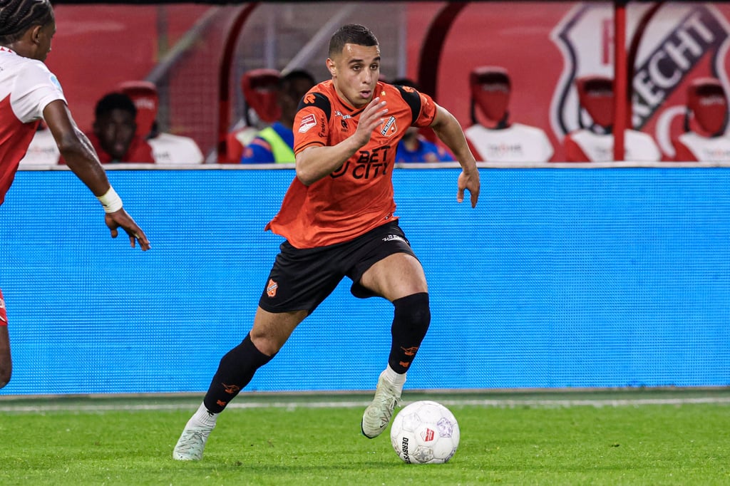 Bilal Ould-Chikh zeigt seine Stärke, sein Antritt.