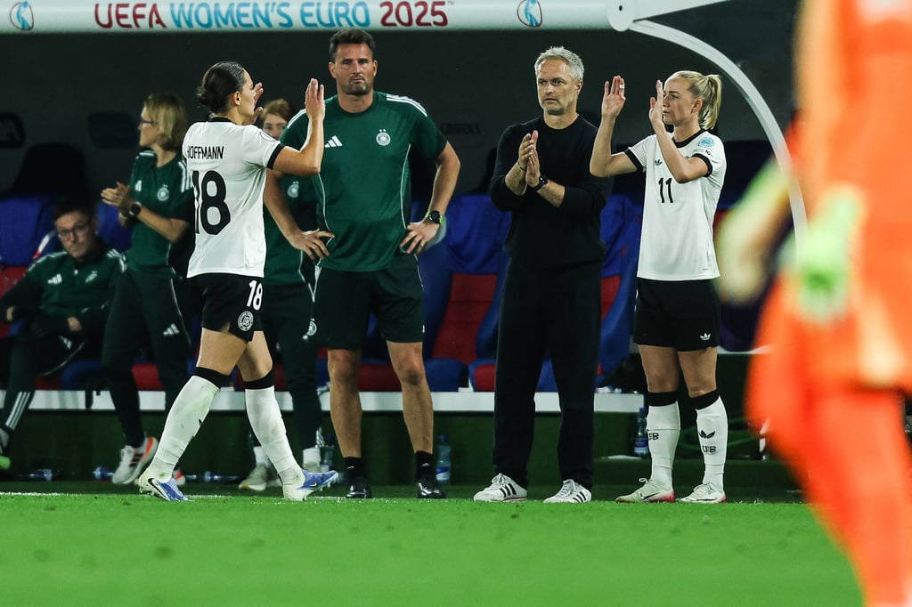 Lea Schüller kam für Giovanna Hoffmann ins Spiel.