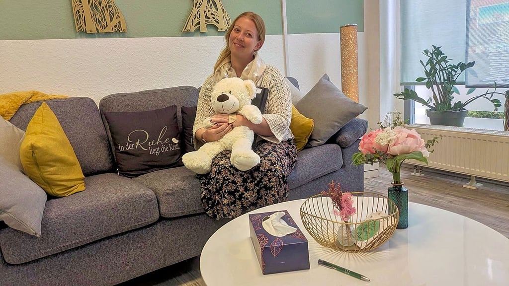 Stephanie Bowens hilft Menschen in schweren Lebenslagen und auf dem Weg der Selbsterkenntnis.