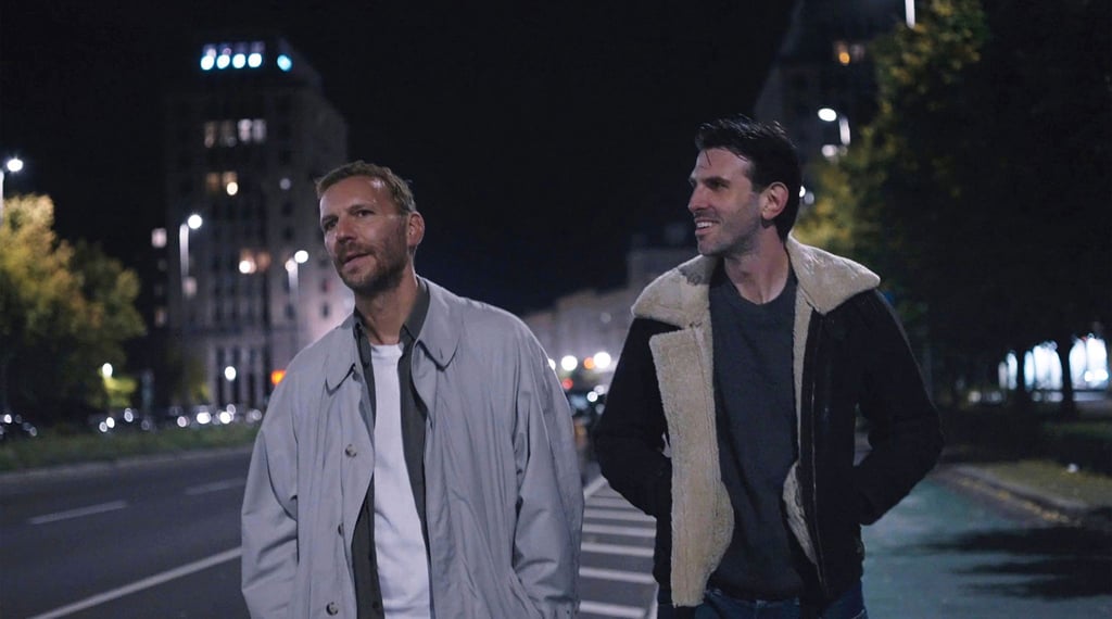 „Knochen und Namen“ ist ein Queer-Drama mit ruhigen Szenen und viel Gefühl.