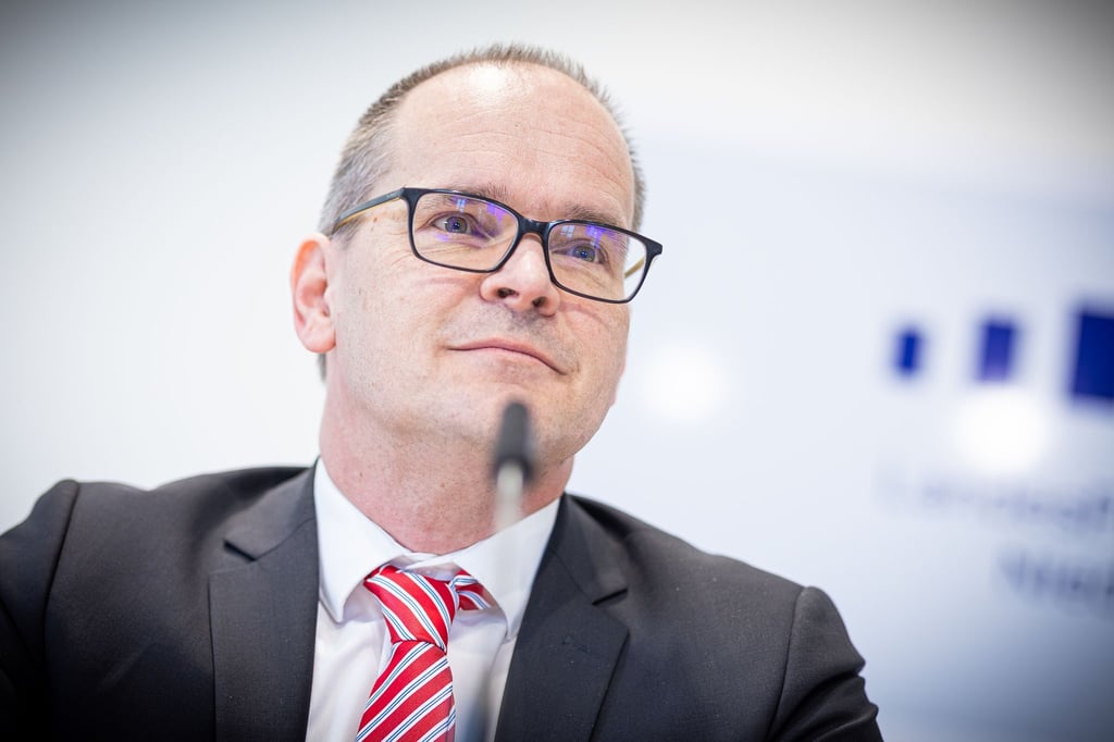 Auf einem nationalen Stahlgipfel gäbe es viel zu besprechen, sagt Wirtschaftsminister Tonne. (Archivbild)