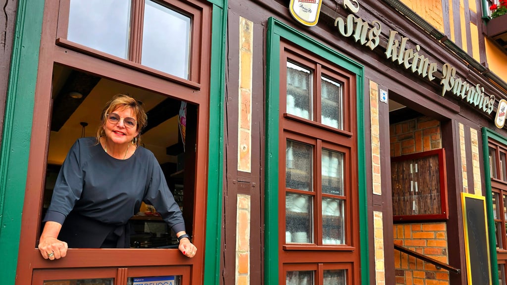 Die Wernigeröder Gastronomin Cordula Przymusinski steckt ihre Hoffnungen in die Eröffnung eines neuen Restaurants. Ihre Gaststätte "Ratskeller" musste vor Kurzem zwangsgeschlossen werden.