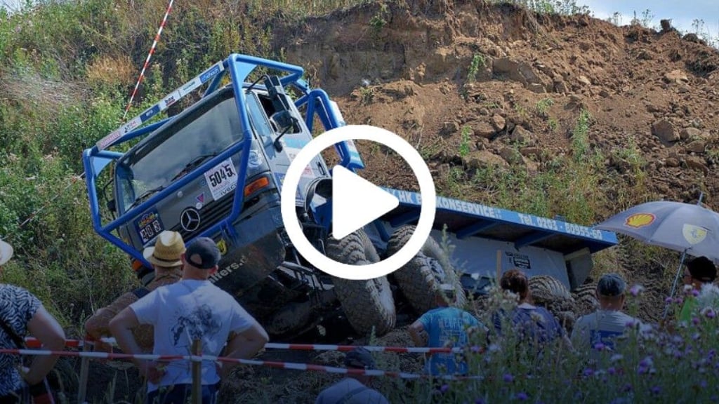 Das erste Mal dabei, dafür aber in dritter Generation, sind die Fahrer Lucas und Kaylani Budde mit einem Truck, in dem schon ihr Opa startete.