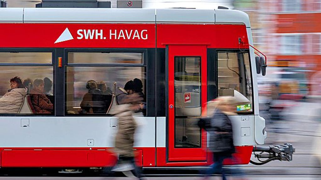 In Halle werden weniger Schwarzfahrer erwischt.