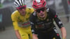 Jonas Vingegaard (r) will Titelverteidiger Tadej Pogacar weiter herausfordern.