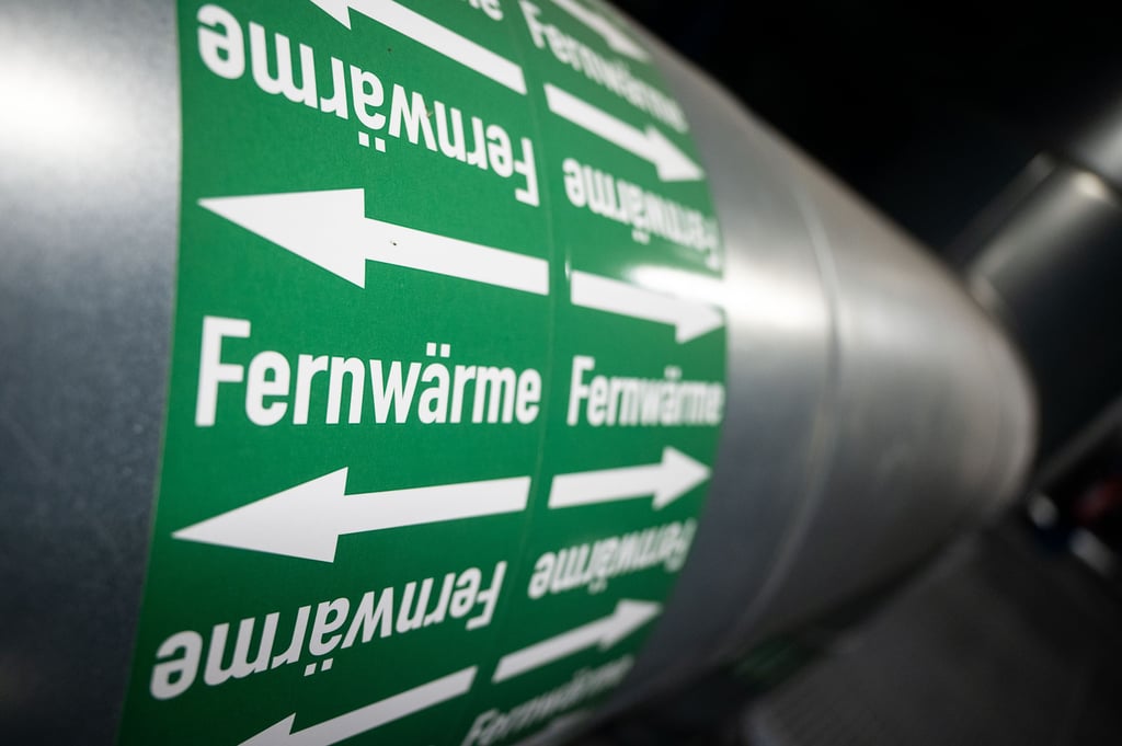 Fernwärme ist eine Option für klimaneutrales Heizen. Im Osten Magdeburg werden derzeit Leitungen gelegt.