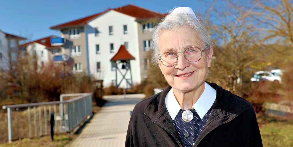 Nach 35 Jahren im Amt als Oberin ist Schwester Roswitha im Alters- und Pflegeheim Lazarus Bad Kösen tätig.