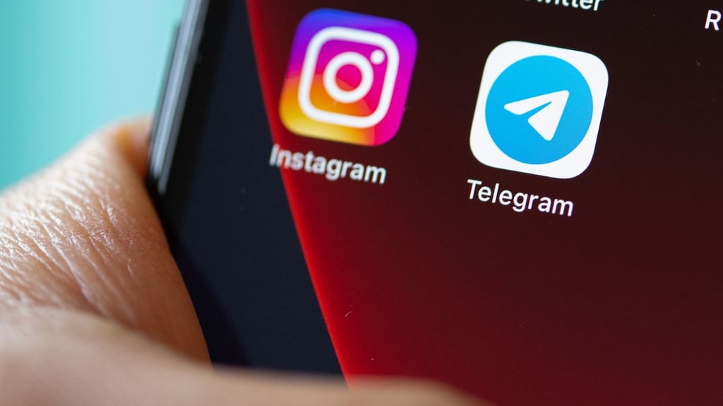 Auf Telegram locken Betrüger mit angeblichen hohen Gewinnen und Geldsegen. Die Polizei warnt vor solchen Angeboten.