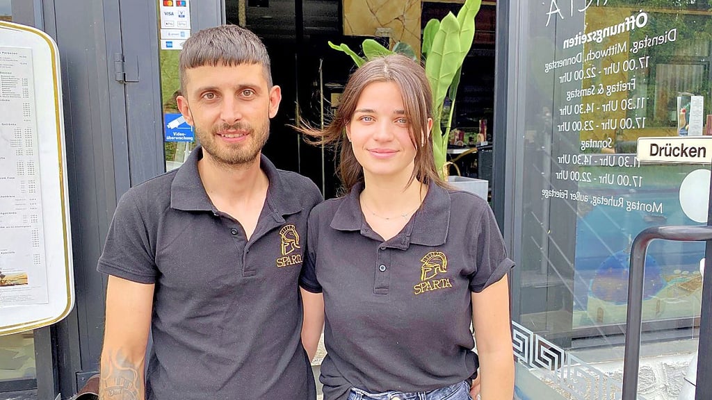 Voneffeli Papa und Anna Lisma sind die neuen Betreiber des griechischen Restaurants „Sparta" in Möser.