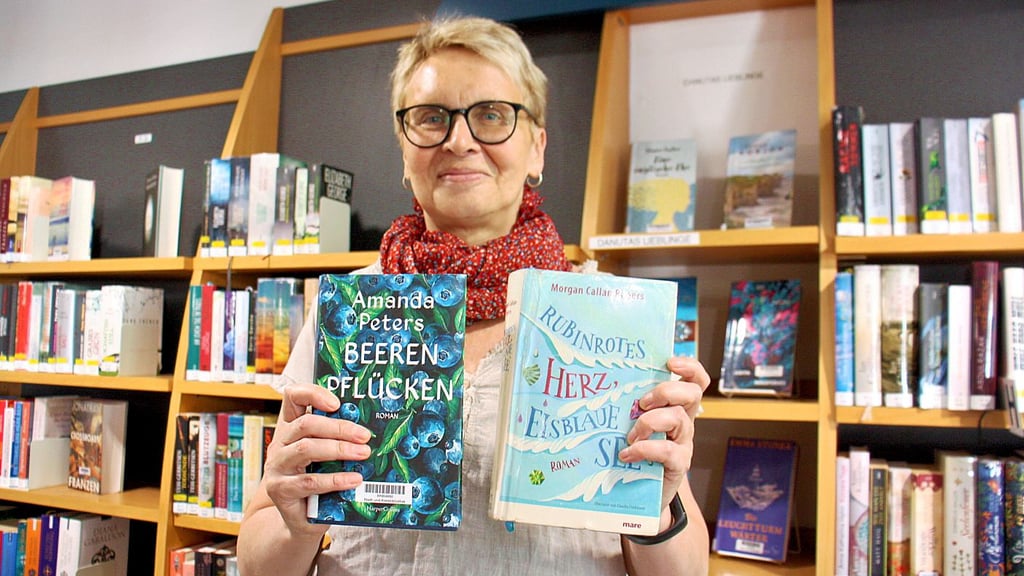 Danuta Ahrends ist Mitarbeiterin in der Bibliothek in Osterburg und hat neue Lesetipps für Erwachsene.