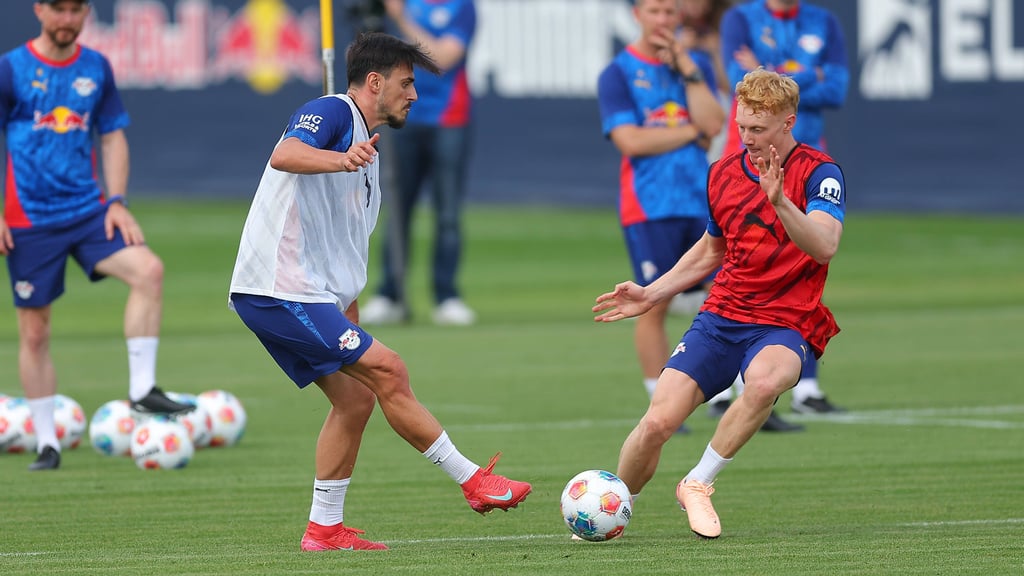 Elmas (l.) im Training von RB Leipzig.