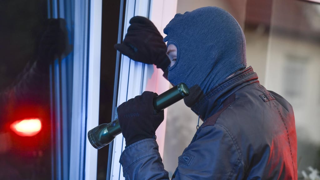 Sind die eigenen vier Wände genügend gegen Diebstahl gesichert? Die Polizei des Salzlandkreises gibt kostenlos Tipps, damit Diebe ausgesperrt bleiben.