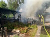 In Magdeburg brannte am Dienstag (22. Juli 2025) ein Anbau einer Gartenlaube nieder. Die Feuerwehr Magdeburg löschte