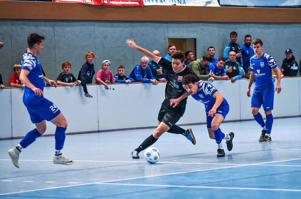 Der TSV Leuna beim Mitternachtsturnier in Spergau. Hier sind die Fußballer alljährlich eine starke Konkurenz.