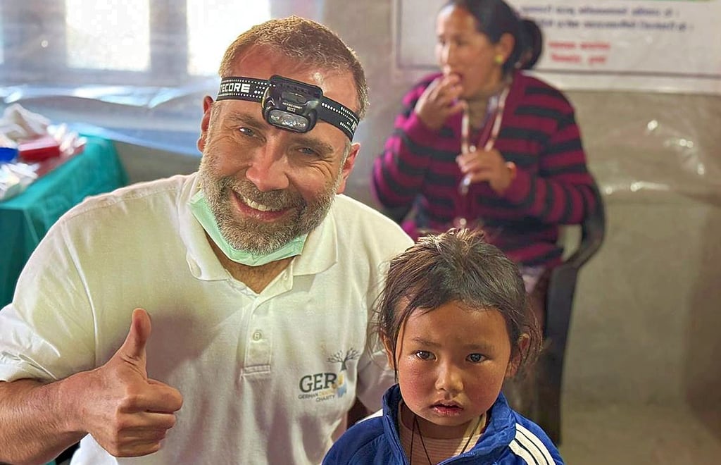 Baalberges Zahnarzt Thomas Baum bei seinem jüngsten Einsatz in Nepal.