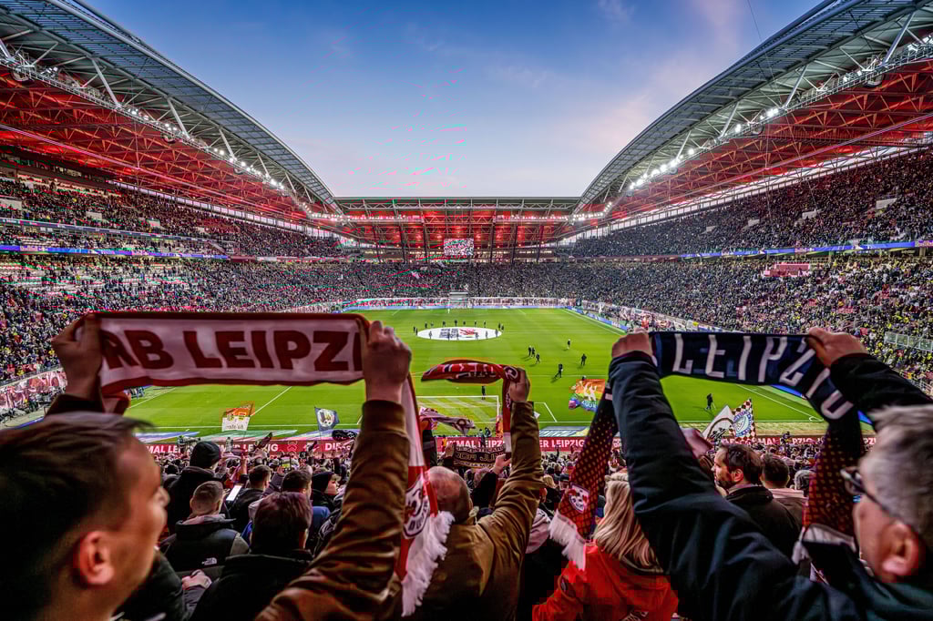 In der Red-Bull-Arena können sich Fans von RB bei Heimspielen über ein gutes Angebot an veganen Speisen freuen.