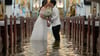 Das Paar wollte die Hochzeit unbedingt durchziehen.