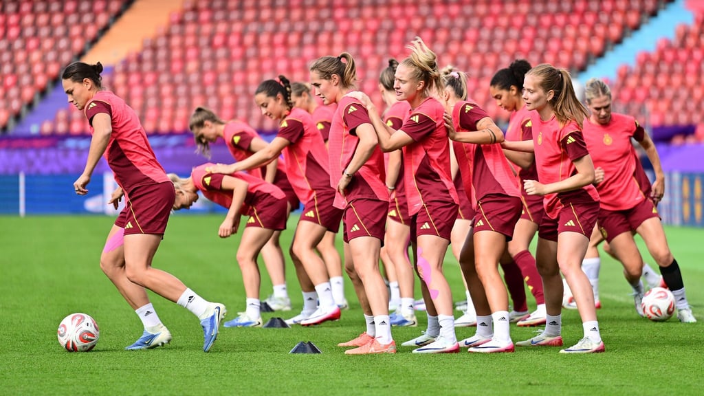 Geht im Angriff voran: Nationalstürmerin Giovanna Hoffmann (l.)
