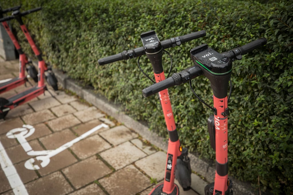 Der E-Roller-Anbieter Voi nimmt ab 1. August 2025 in Magdeburg seinen Betrieb auf.