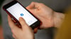 Mit gefälschten Angeboten für angeblich ermäßigte Fahrkarten oder kostenlose Abos für den ÖPNV versuchen Betrüger auf Facebook derzeit Zahlungsdaten abzugreifen.