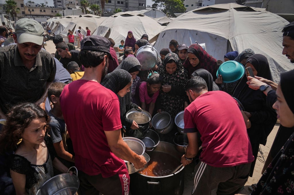 Berichten von UN-Organisationen zufolge hungern mittlerweile so gut wie alle Bewohner Gazas.