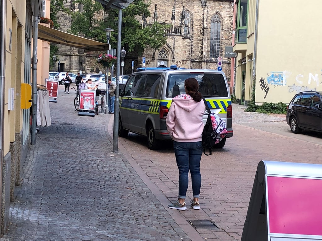 Die Polizei war mit mehreren Fahrzeugen in der Innenstadt im Einsatz.