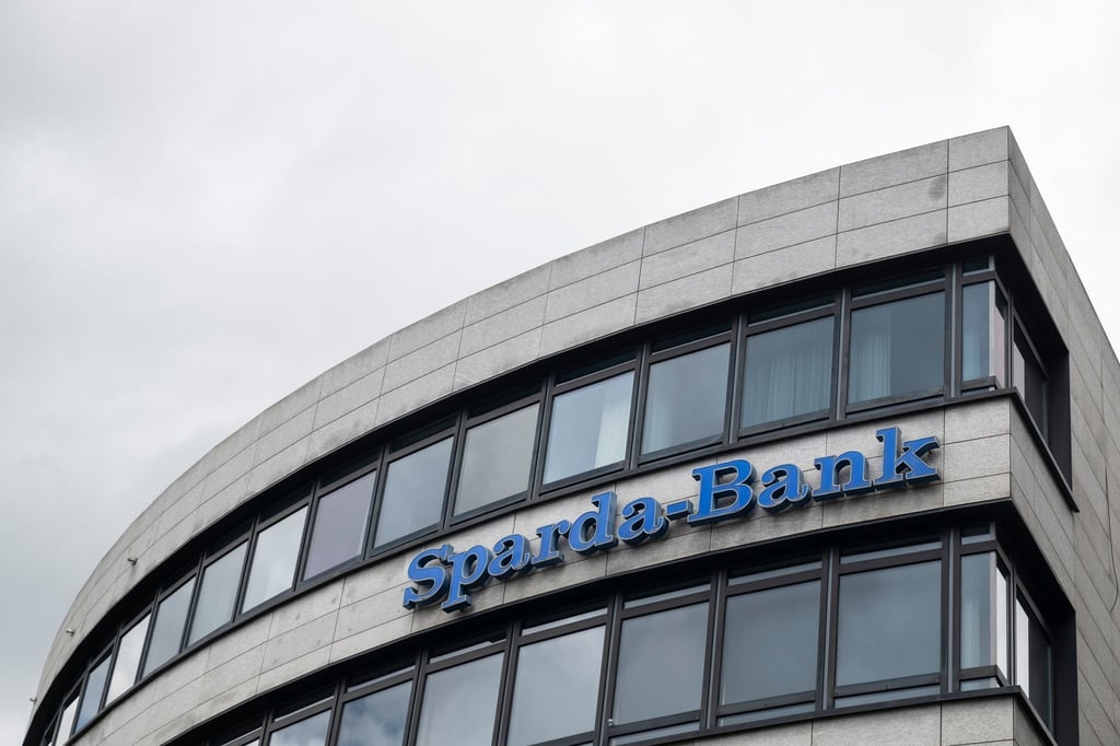Durch einen IT-Wechsel müssen Kundinnen und Kunden der Sparda-Bank damit rechnen, dass es beim Einsatz ihrer Zahlungskarten zu Problemen kommt.