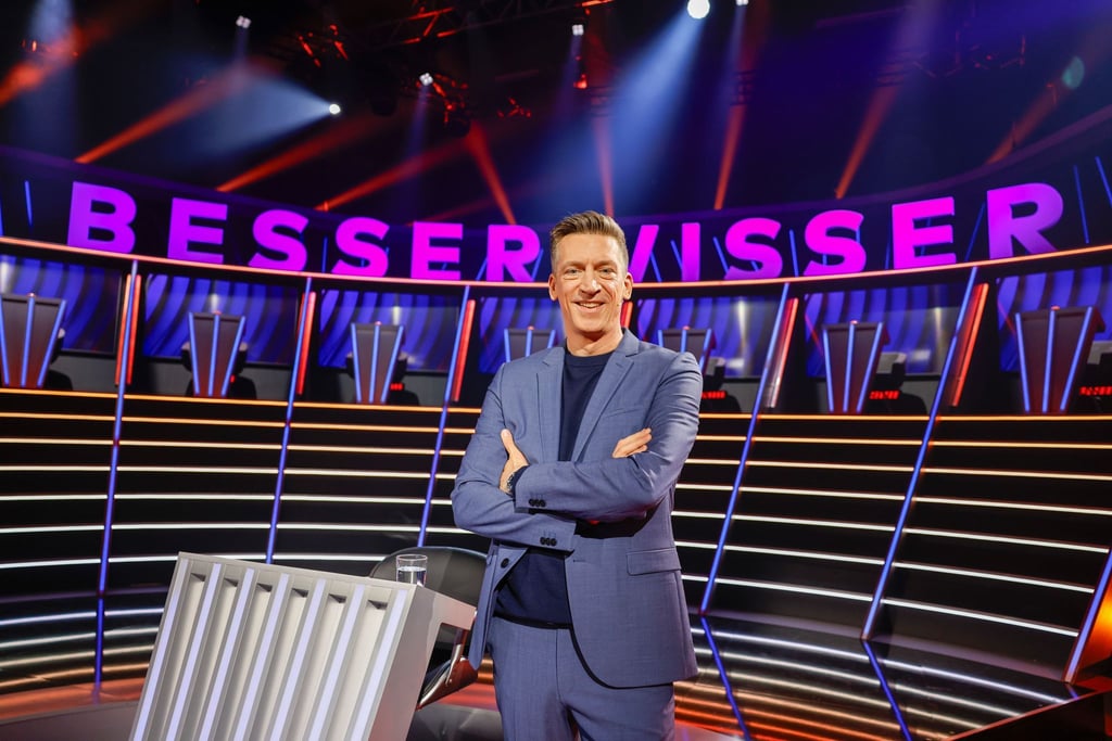 Steffen Hallaschka stellt in seiner neuen Show viele Fragen an selbst ernannte „Besserwisser“.
