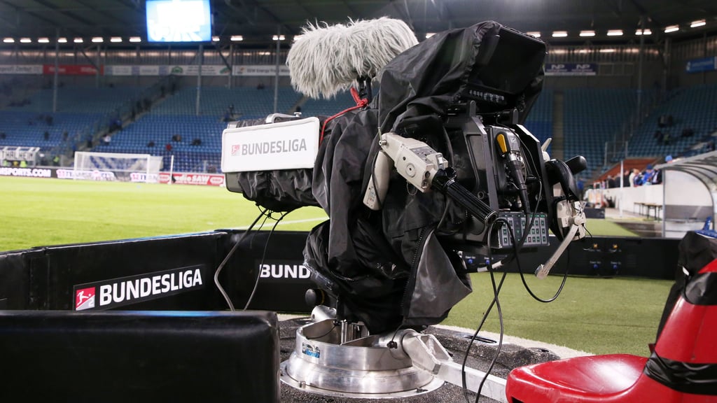 Am Spielfeldrand der Avnet Arena soll für die TV-Teams der übertragenden Sender künftig noch nicht Schluss sein.