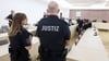 Fünf Männer sollen Dutzende Ausländer nach Thüringen eingeschleust haben.