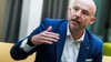 CSU-Landesgruppenchef Alexander Hoffmann macht einen Vorschlag, um den Koalitionsstreit über die Besetzung dreier Posten am Bundesverfassungsgericht zu lösen.