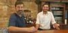 Amol Diob, Inhaber des Asado und sein Mitarbeiter Ali Al-Hassem. 