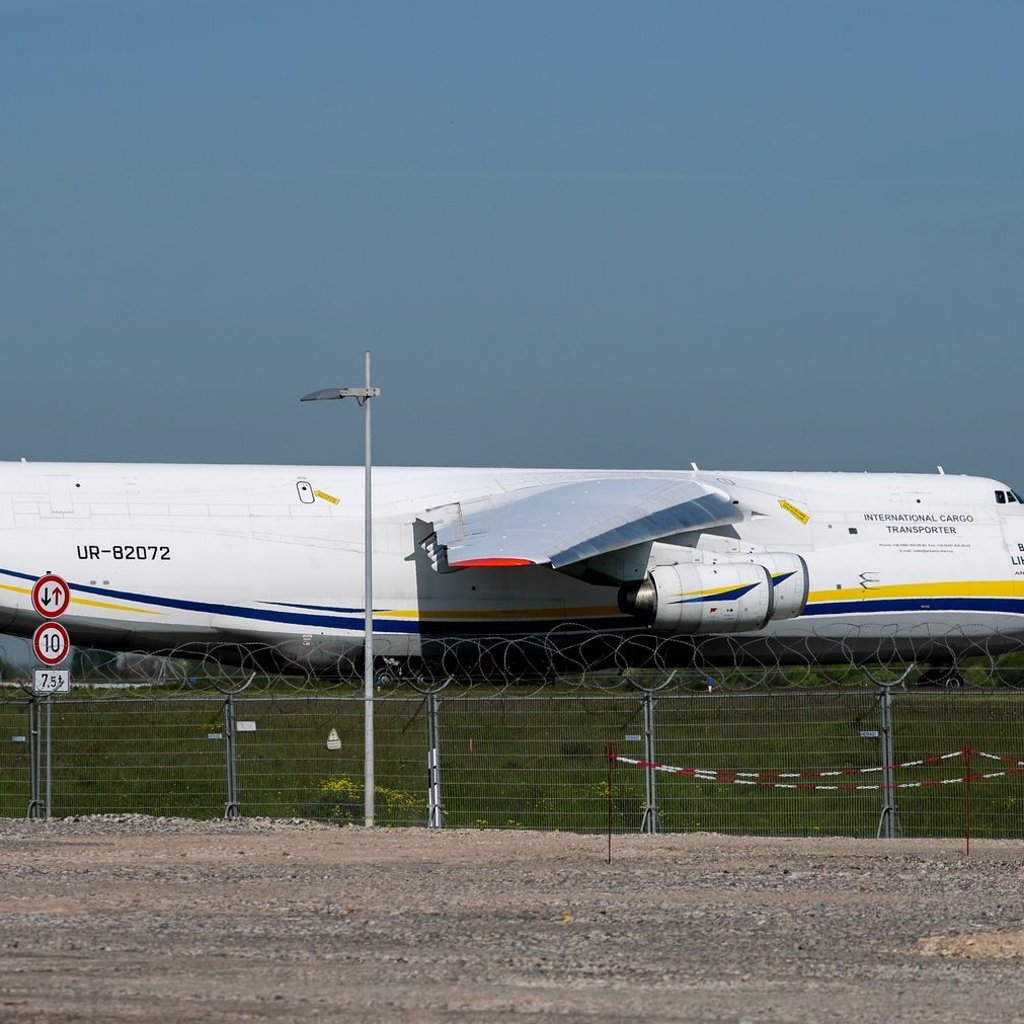 Die Ukrainer von Antonov errichten in Leipzig einen Wartungshangar. 